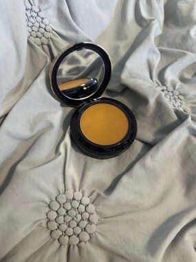 Estee Lauder Cream Concealer Compact - Warm Yellow